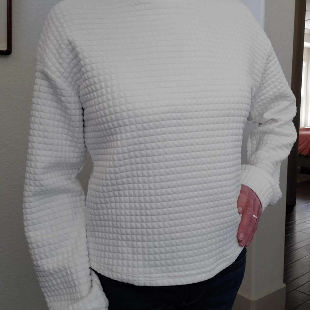 Pure white adorable waffle knit top - Picture 7 of 13